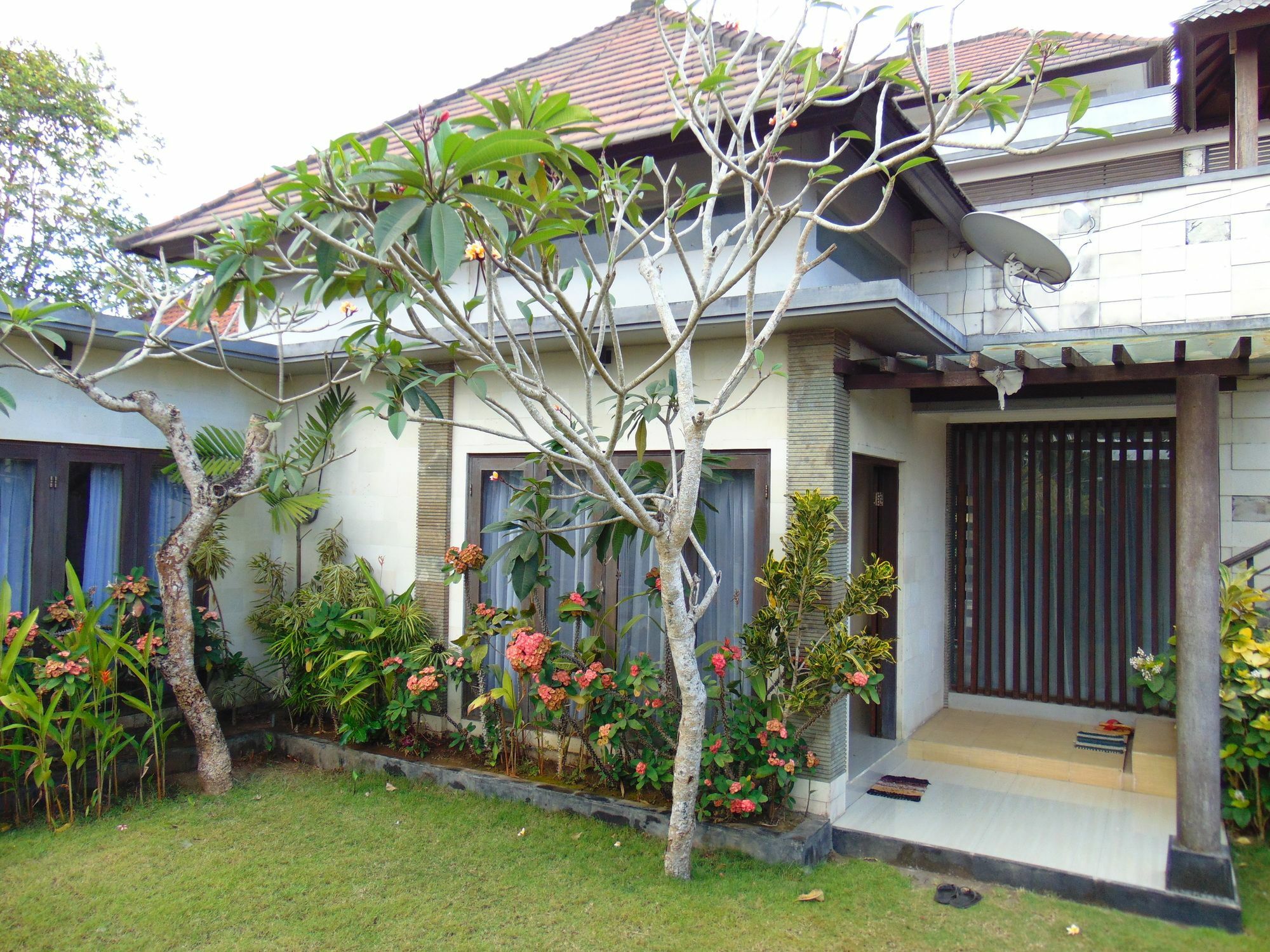 Baik Baik Homestay Pecatu Eksteriør billede